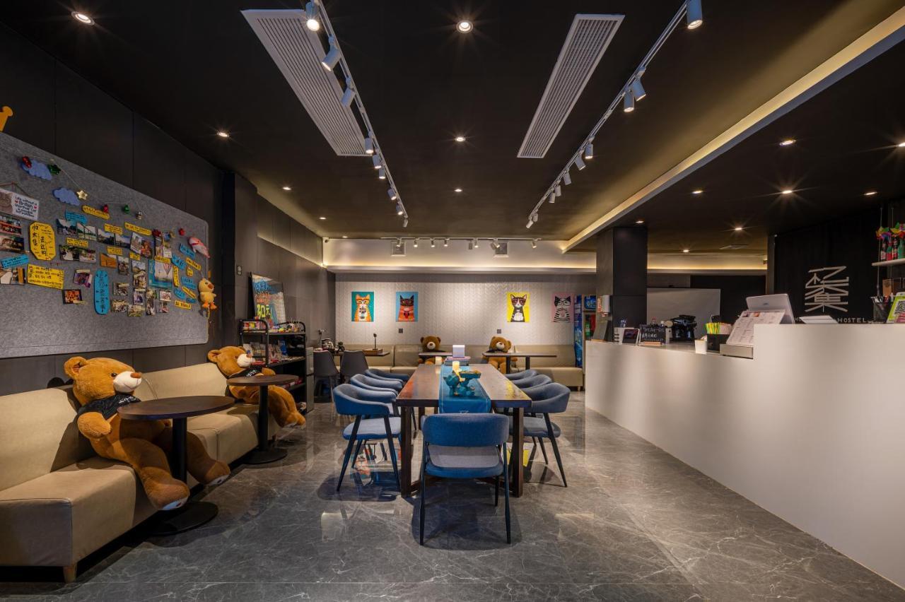 Yangshuo Emoji Youth Hostel Exterior photo