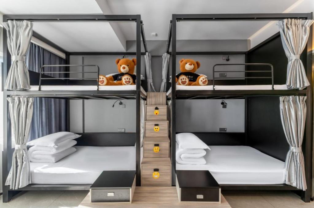 Yangshuo Emoji Youth Hostel Exterior photo